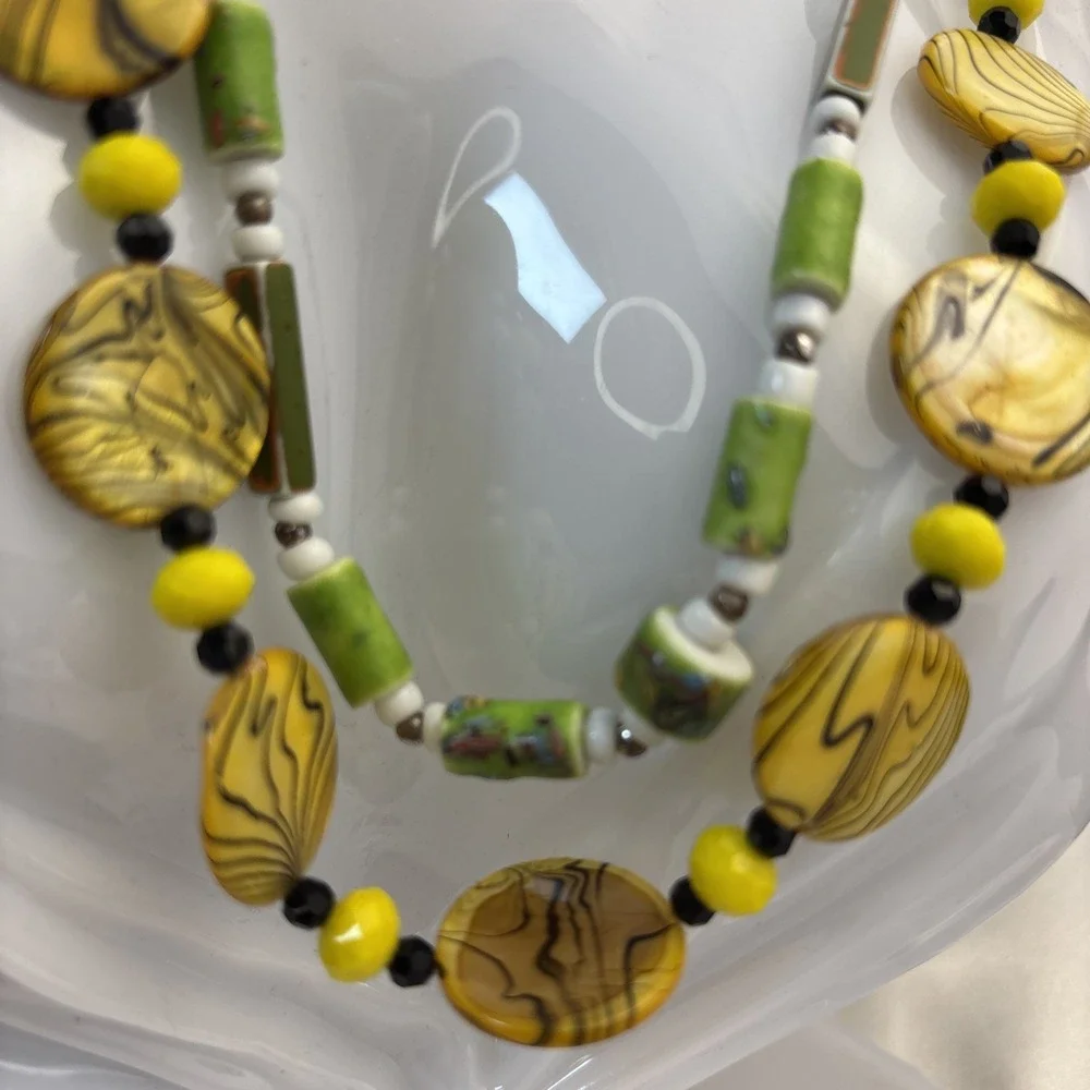 Yellow Green Beaded Necklaces 20